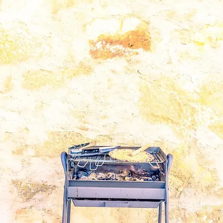 137 Private Family -8 Min From Historic Center