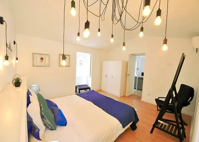 137 Private Family -8 Min From Historic Center